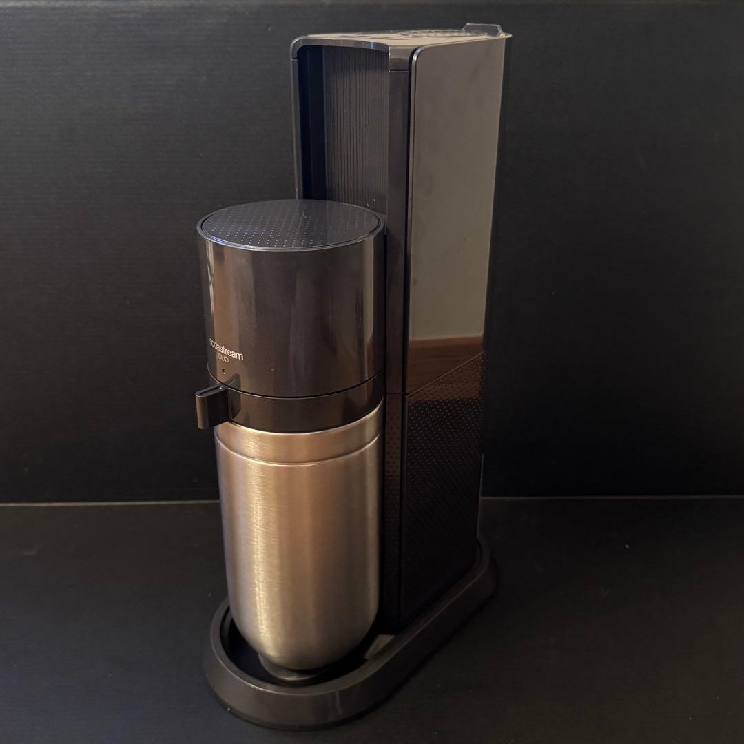 【新品未使用】sodastream DUO 炭酸水メーカー ガスシリンダー欠品