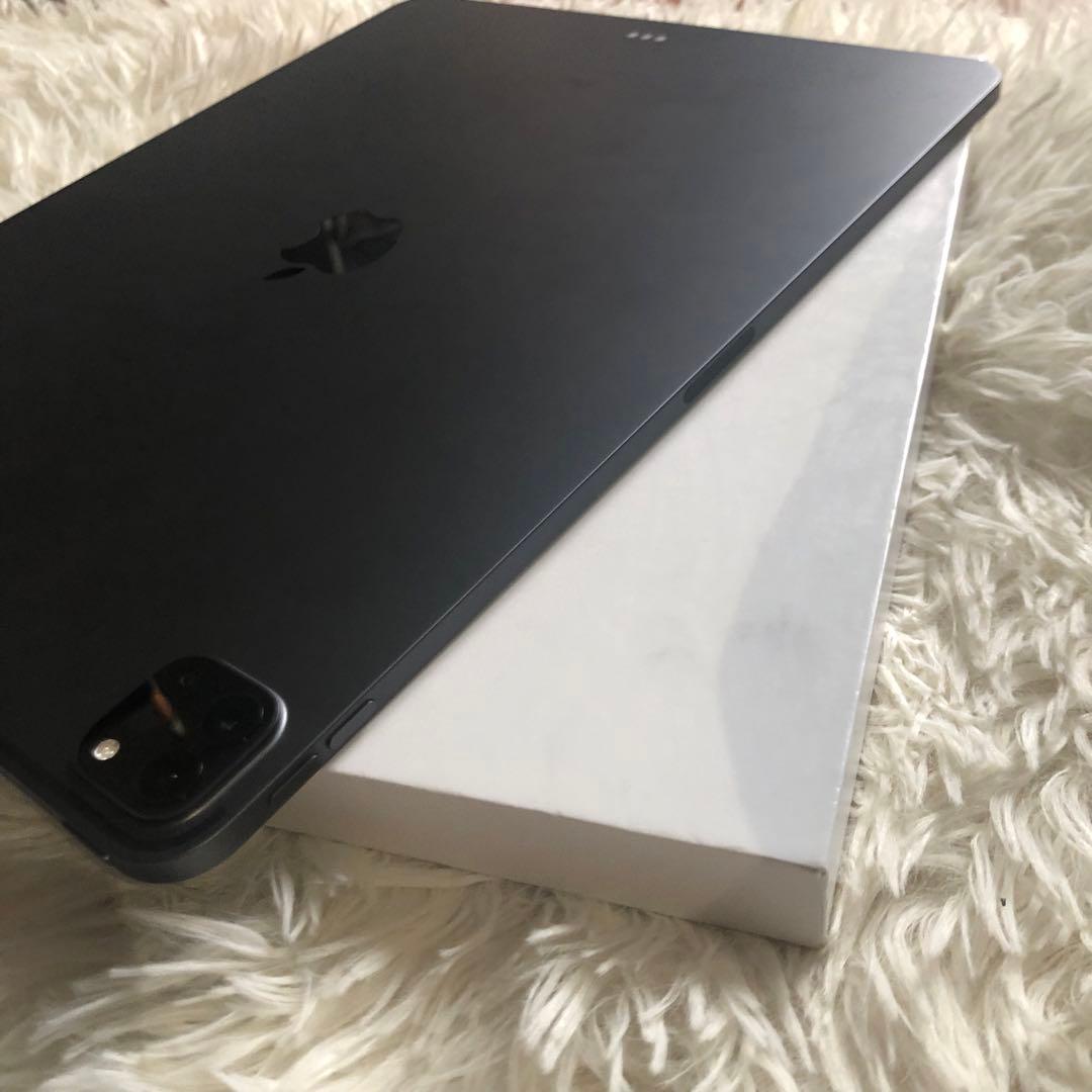 【完動品】iPad Pro 12.9 256GB 【すぐ発送】