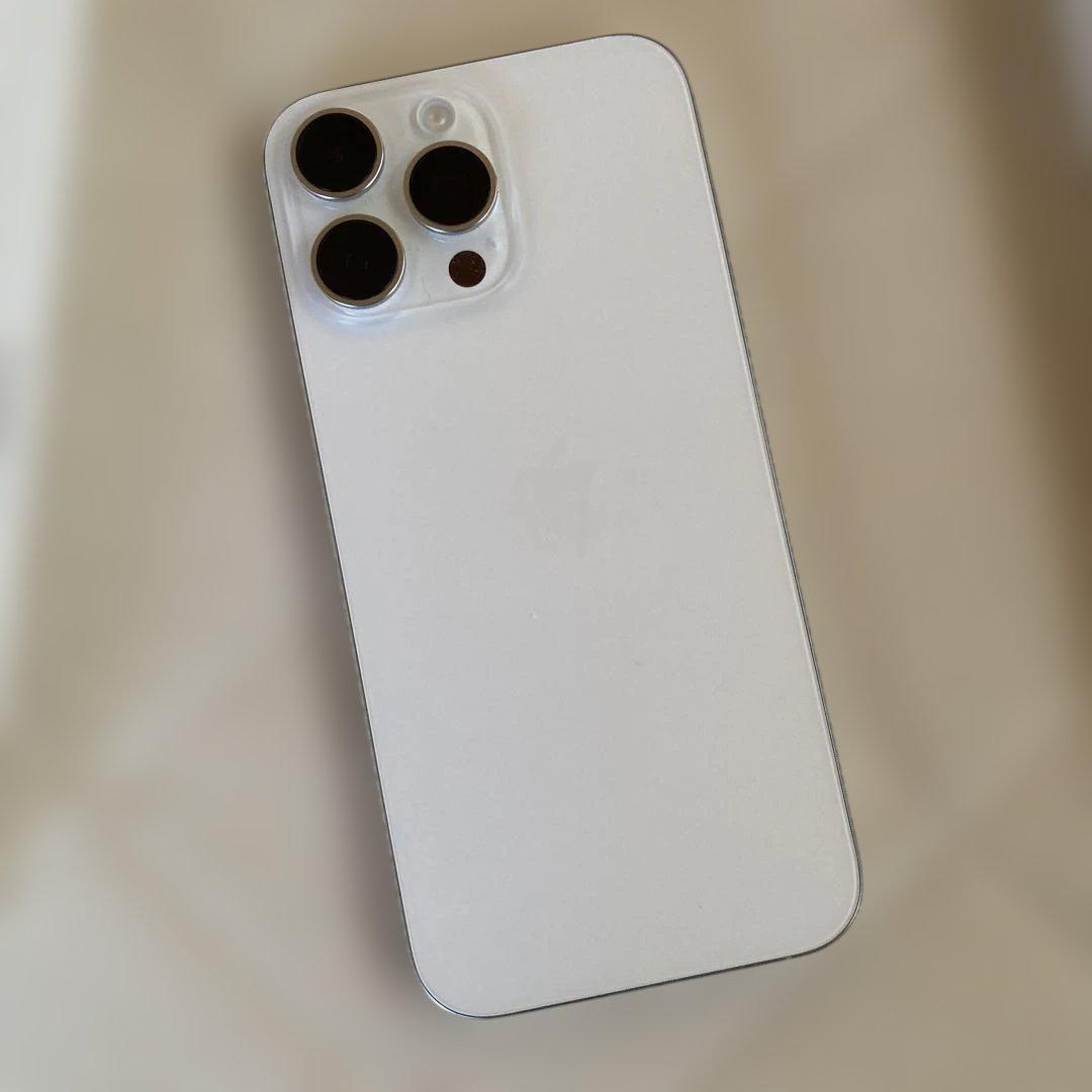 iPhone 16 Pro Max ホワイト　香港版　512GB 美品