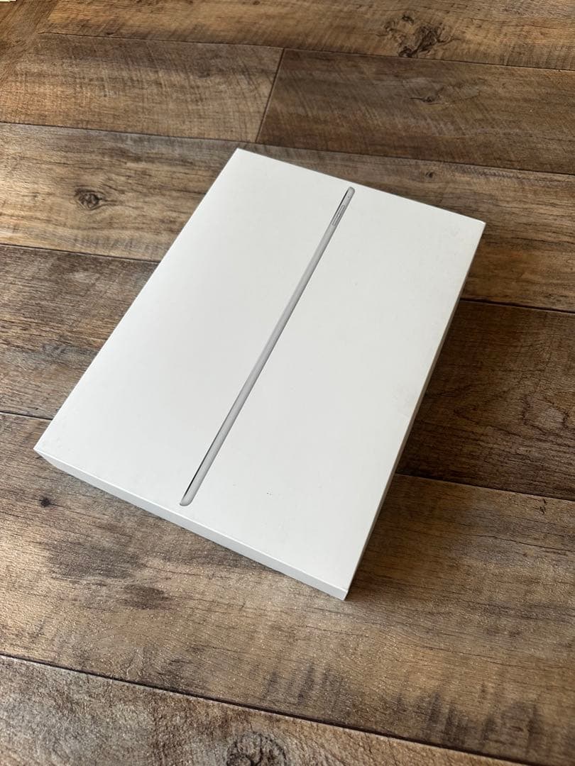 iPad Pro第1世代12.9インチ　シルバー　Wi-Fiモデル