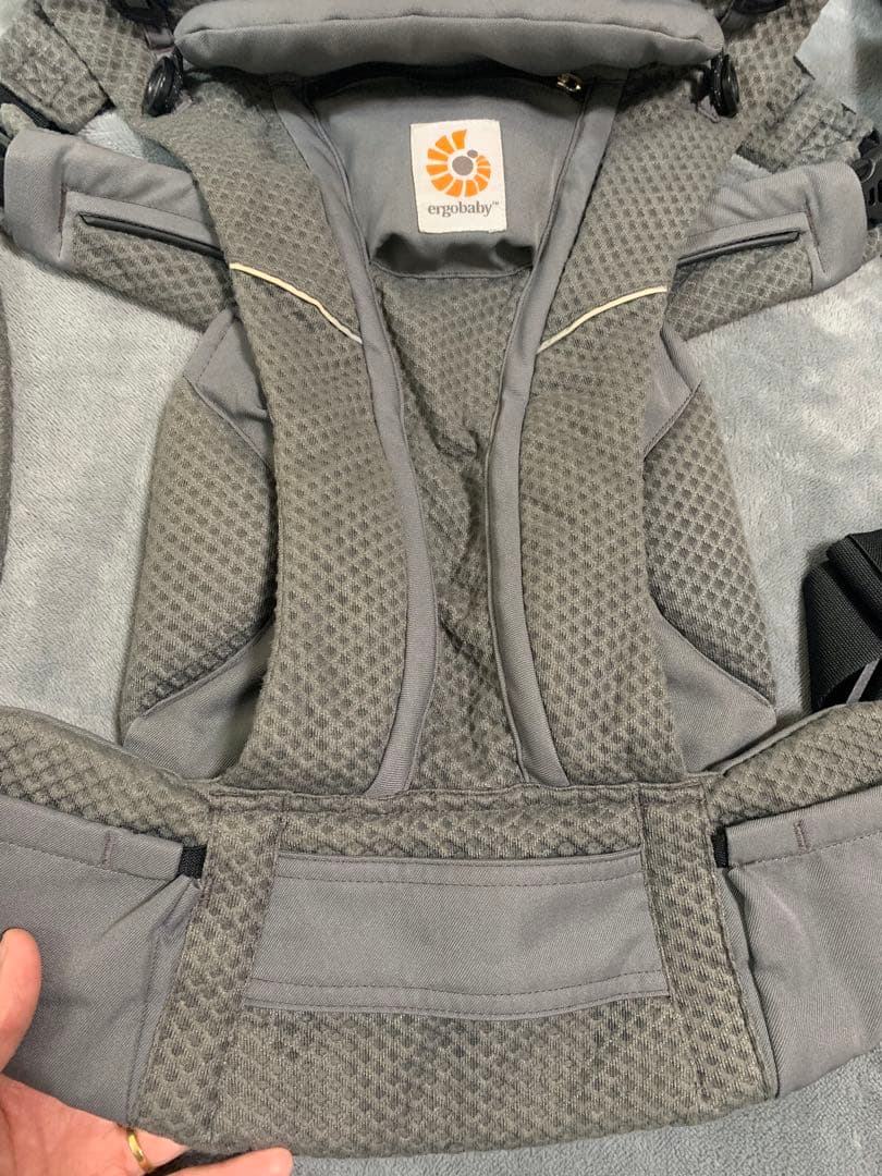 【おまけ付き】美品‼️エルゴベビー　オムニ ブリーズ　グラファイトグレー