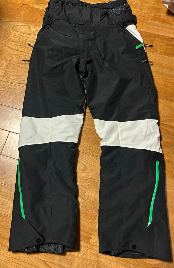 美品　フェニックス　phenix　スキーウェア　上下セット