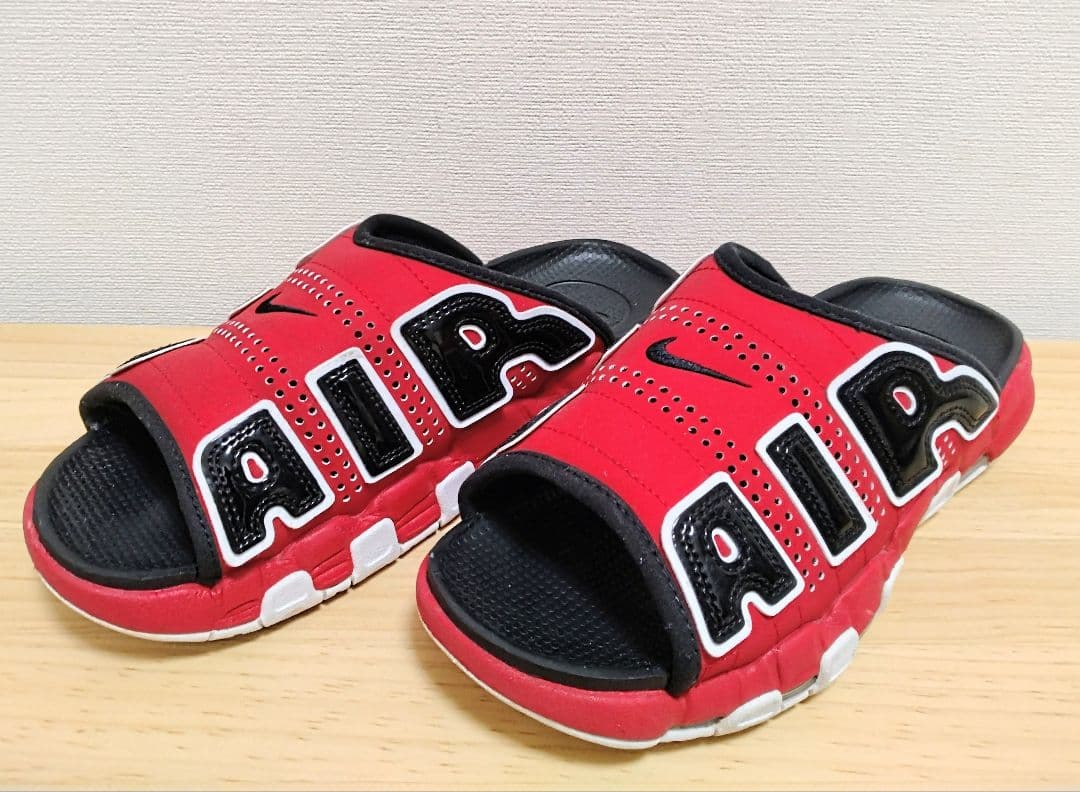 【琥珀】ナイキ モアアップテンポ スライド