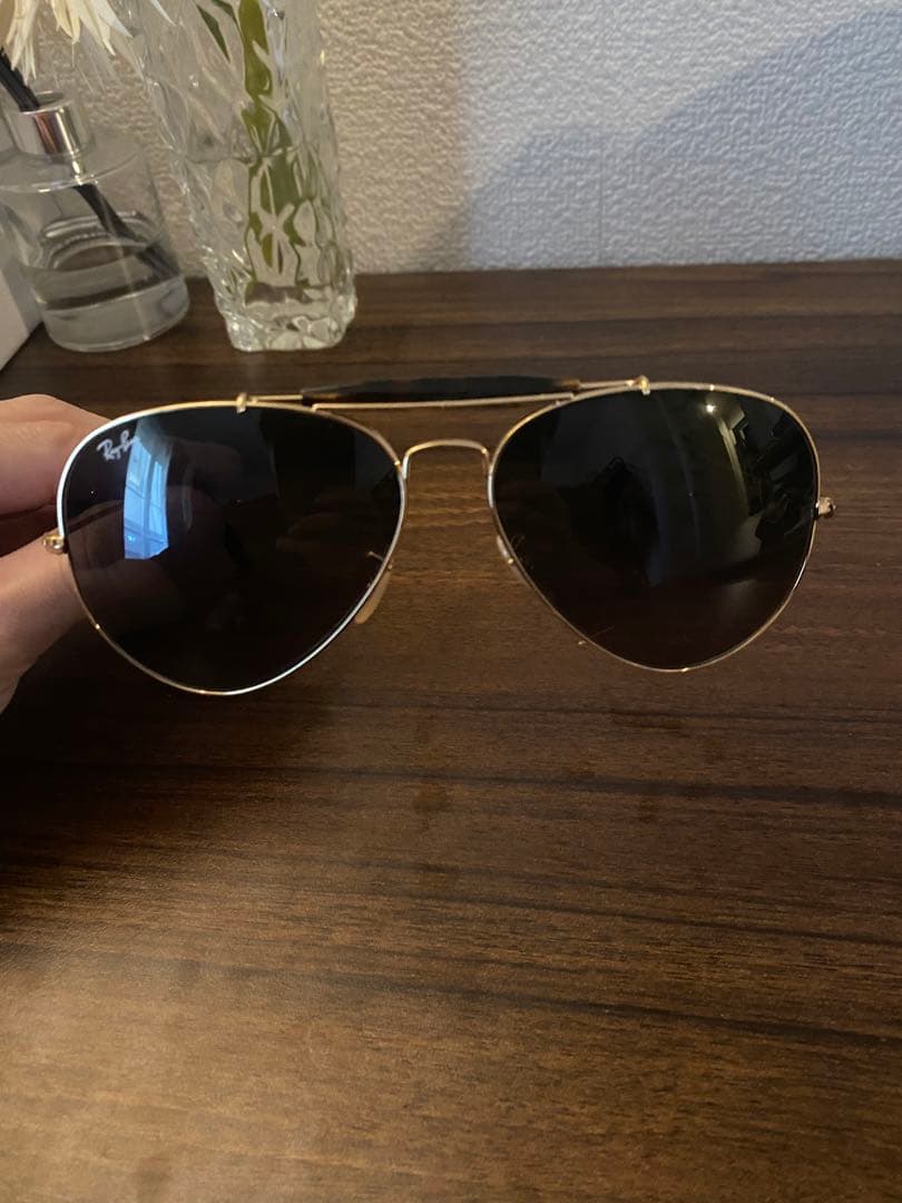 Ray-Ban アビエーター サングラス ゴールド