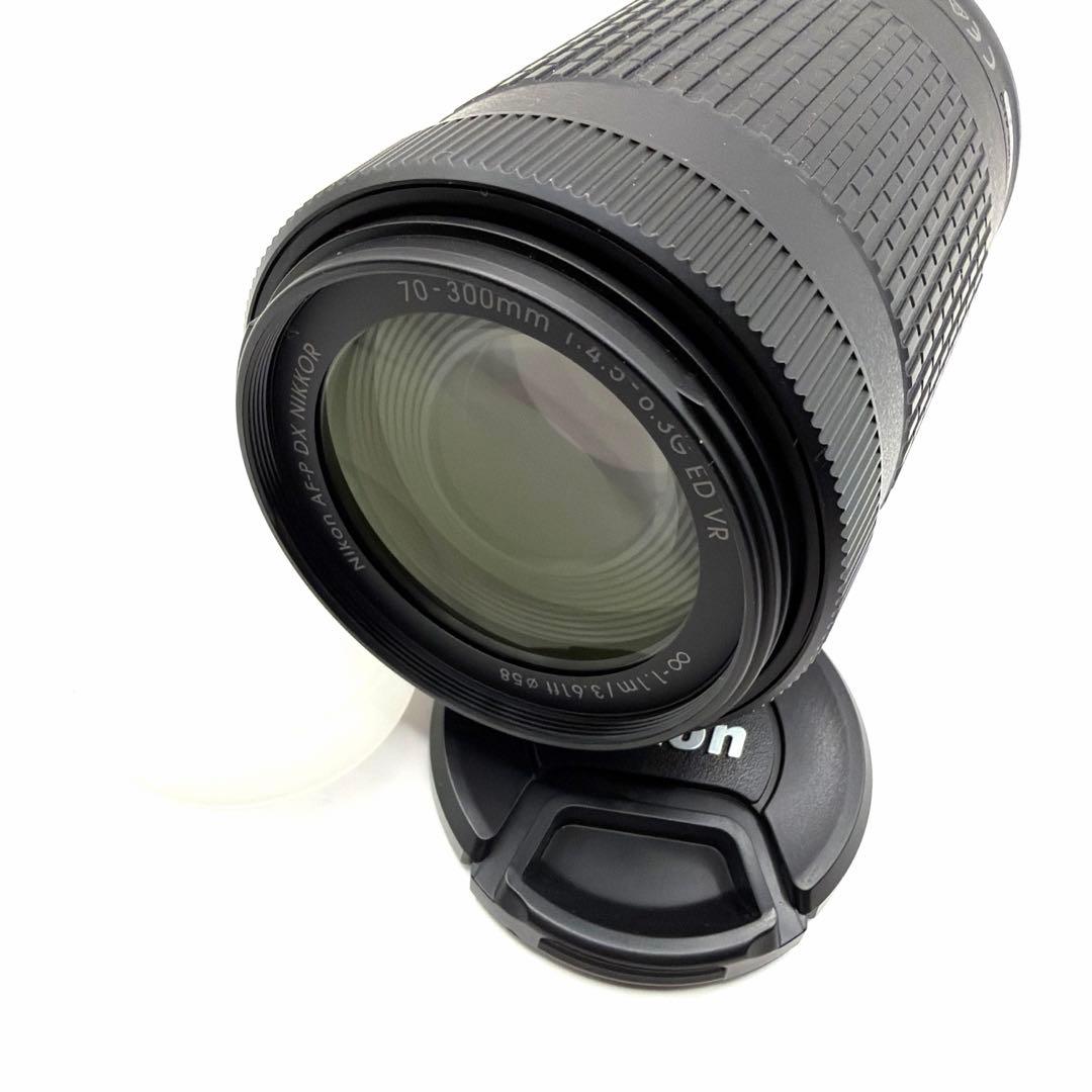 極美品 D5600ダブルズームキット　18-55mm 70-300mm 一眼レフ