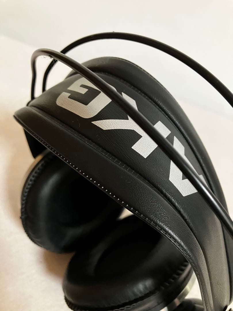 AKG ( アーカーゲー ) HSD271 ヘッドセット および専用ケーブル