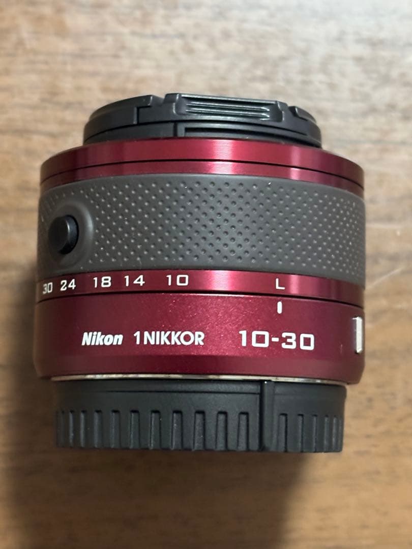 ミラーレス一眼 Nikon1 J3 標準ズームレンズ　ジャンク品