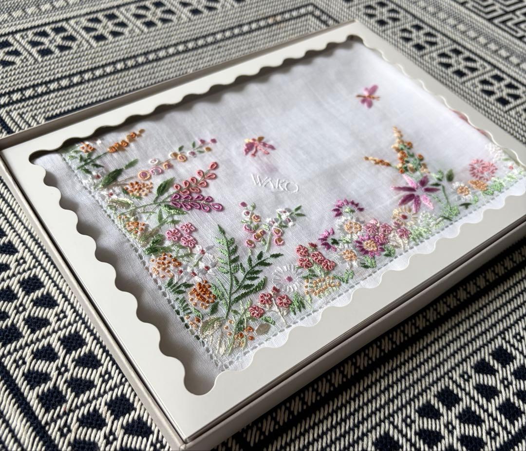 専用です　WAKO 「野の花」x 2+ウェッジウッドハンカチ+コットンショーツ