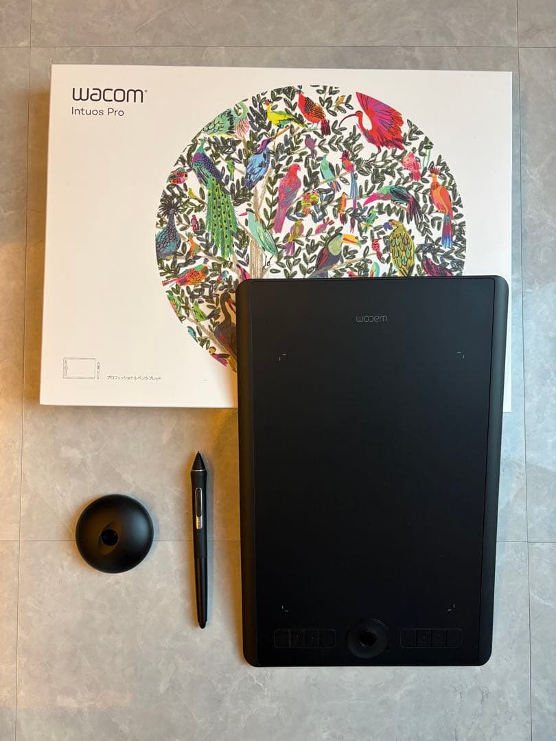 Wacom Intuos Pro ワコム ペンタブ Mサイズ PTH-660