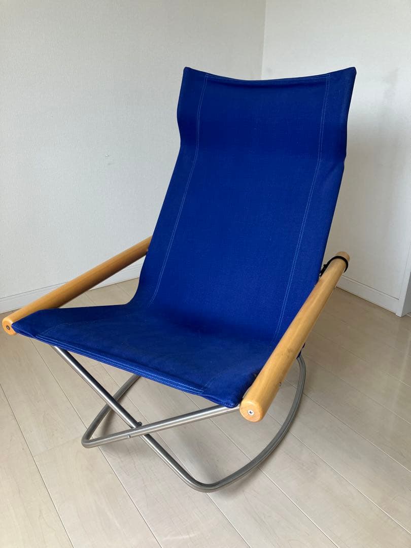 お*ち様 ニーチェア　ロッキングチェア　ブルー 10年以上前に購入しました。