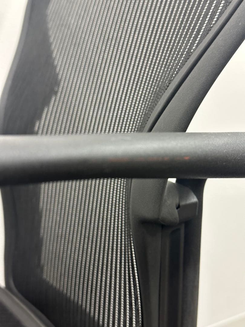 5月20日迄期間限定販売中　アーロンチェア アーロンサイドチェア ハーマンミラー