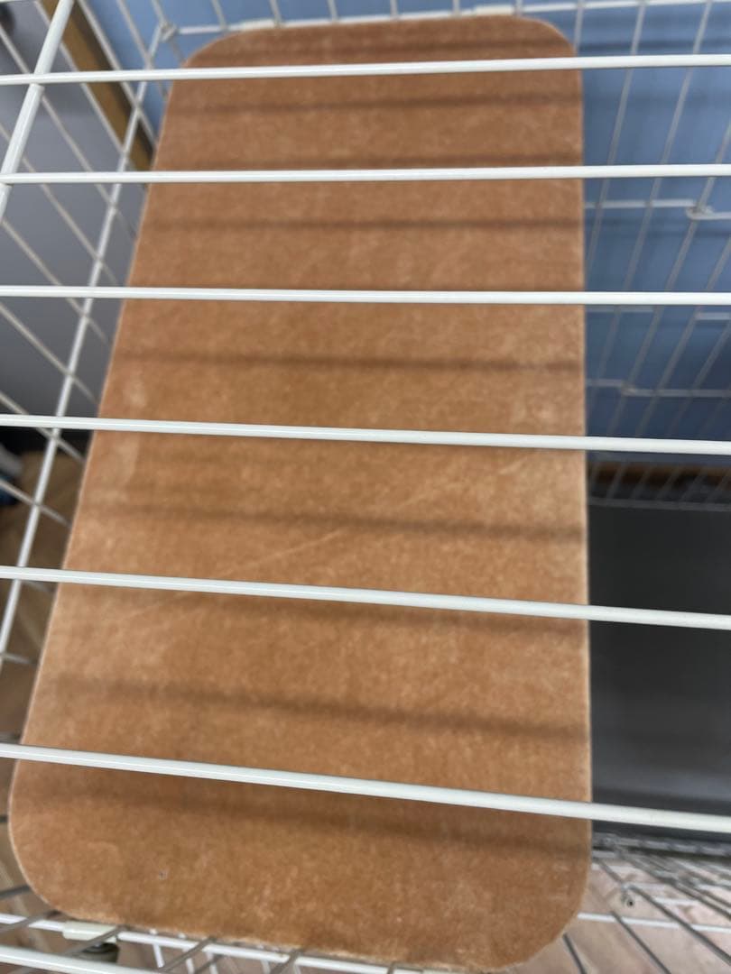 キャットケージ 2段棚付き 金属製　猫　扉3つサークル簡単組み立てハウス