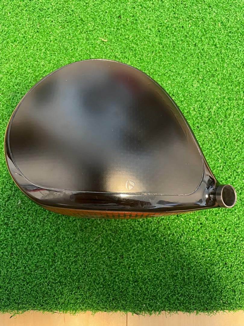 ステルスプラス9° テーラーメイド　ドライバー　カバー付き