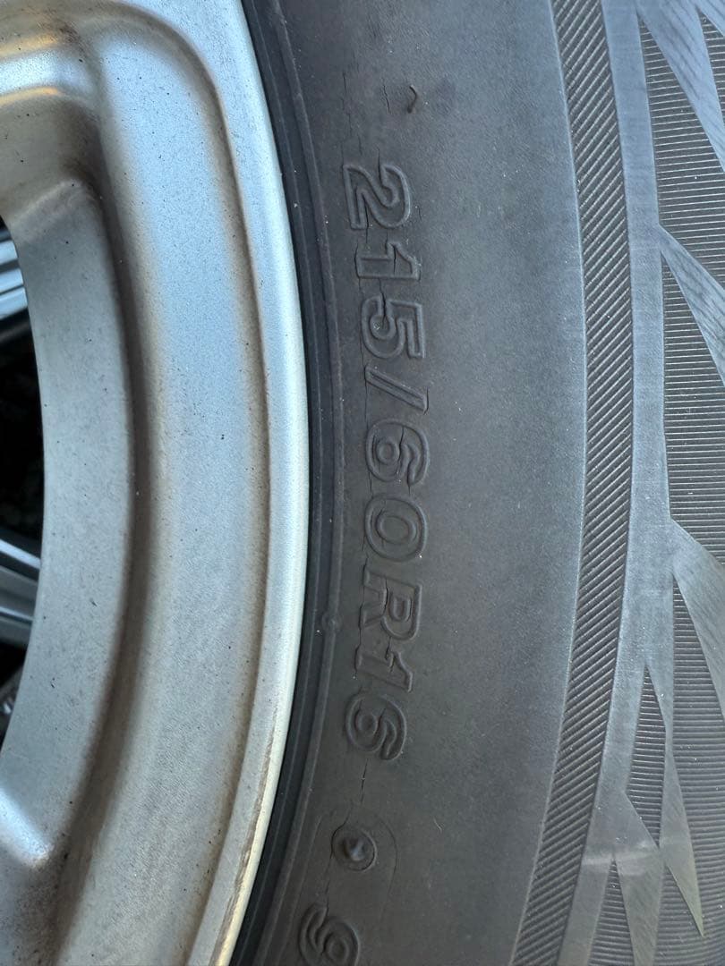 悟空　ブリヂストン 16インチ スタッドレス ホイール