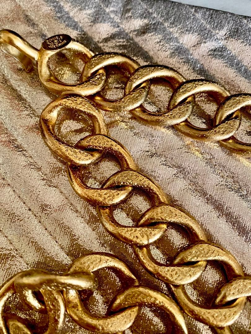 お値下げレア　美品　シャネル　ヴィンテージマゴールドチェーンベルト