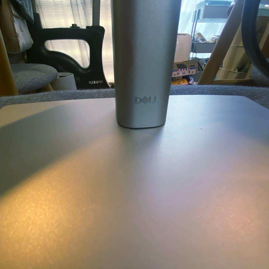 DELL U2421E 24.1インチ IPSパネル　USB Type-Cハブ付