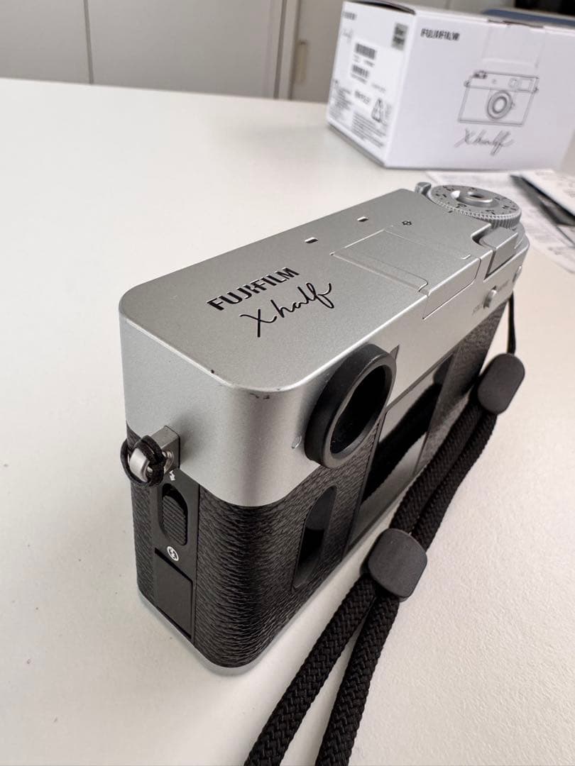 最終値下げ！早い者勝ち！FUJIFILM X half コンパクトデジタルカメラ