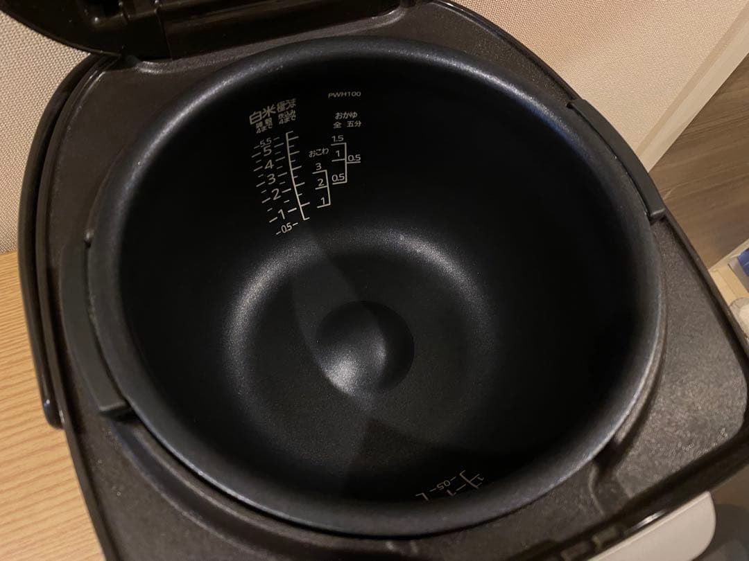 【25年製】TIGER IH 炊飯器 5.5合 JPW-D100 取扱説明書付き