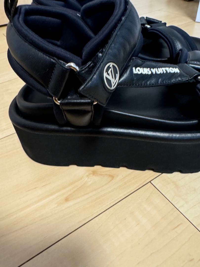 ルイヴィトン　プールピローライン　サンダル24cm厚底