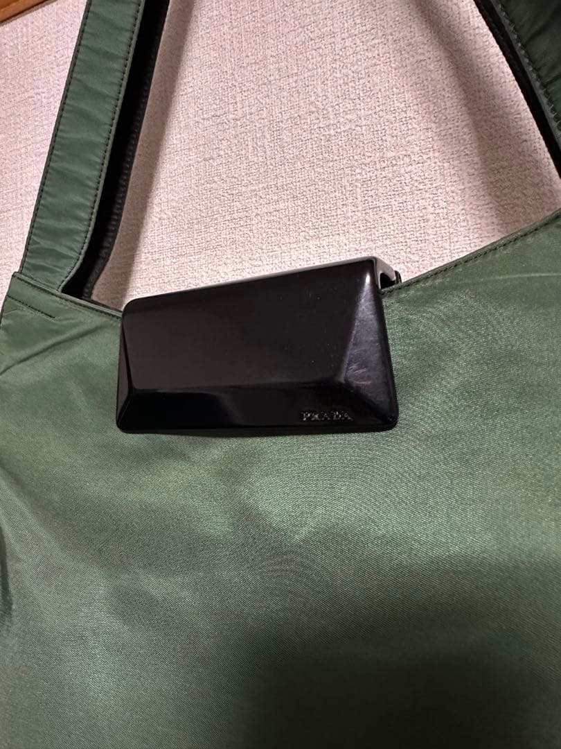 き*ん様 証明書付　PRADA 1990s llic shoulder