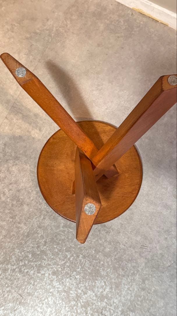 早い者勝ち　ピエールシャポー　シャルロットペリアン　スツール　捻じ脚型