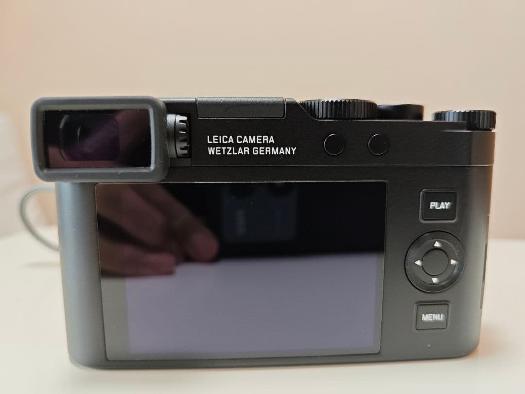 LEICA D-LUX 8 コンパクトデジタルカメラ