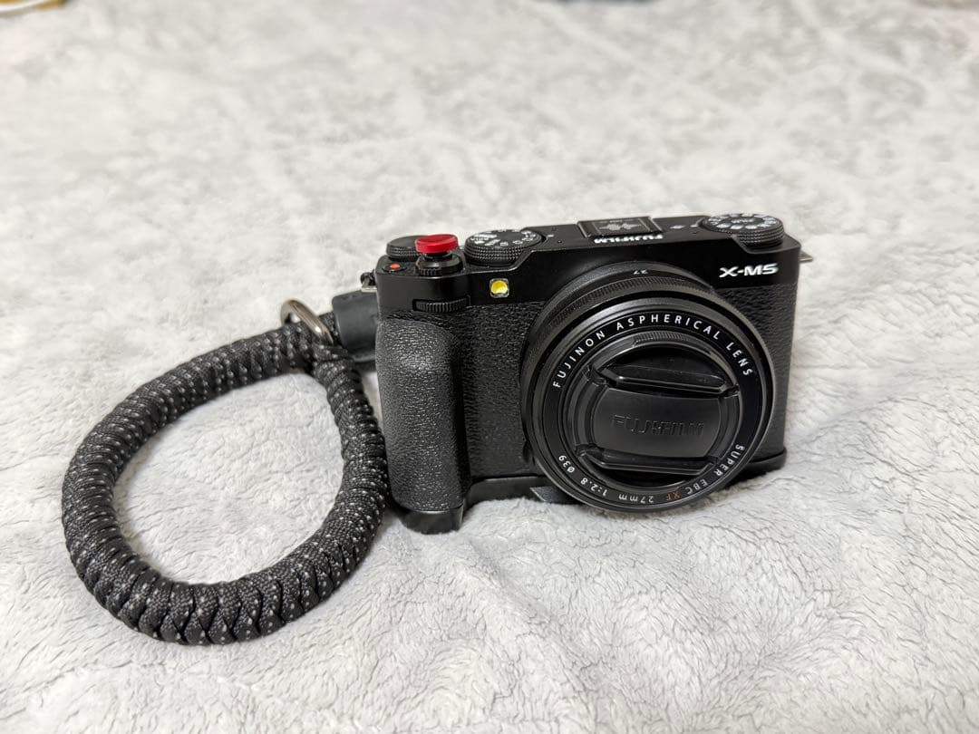 ♢美品・付属品完備♢ FUJIFILM XM5 ブラック＋FUJINONレンズ