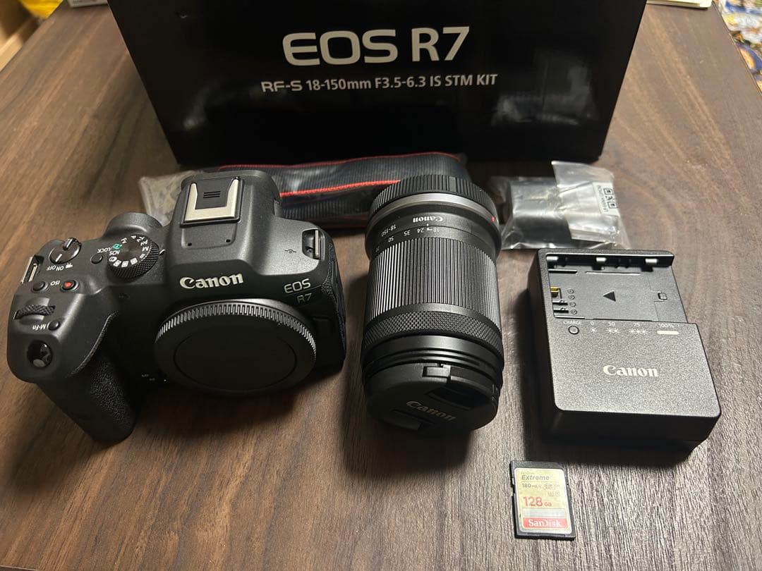 EOS R7 RF-S 18-150 IS STM レンズキット
