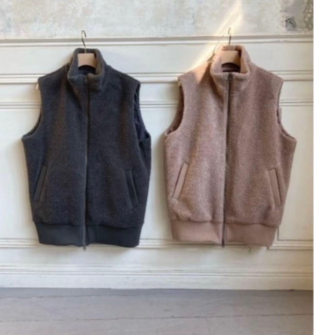 HUG O WaR⭐️ハグオーワー　フリースボアベスト グレー