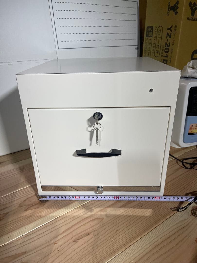 歯ブラシ紫外線殺菌乾燥保管庫