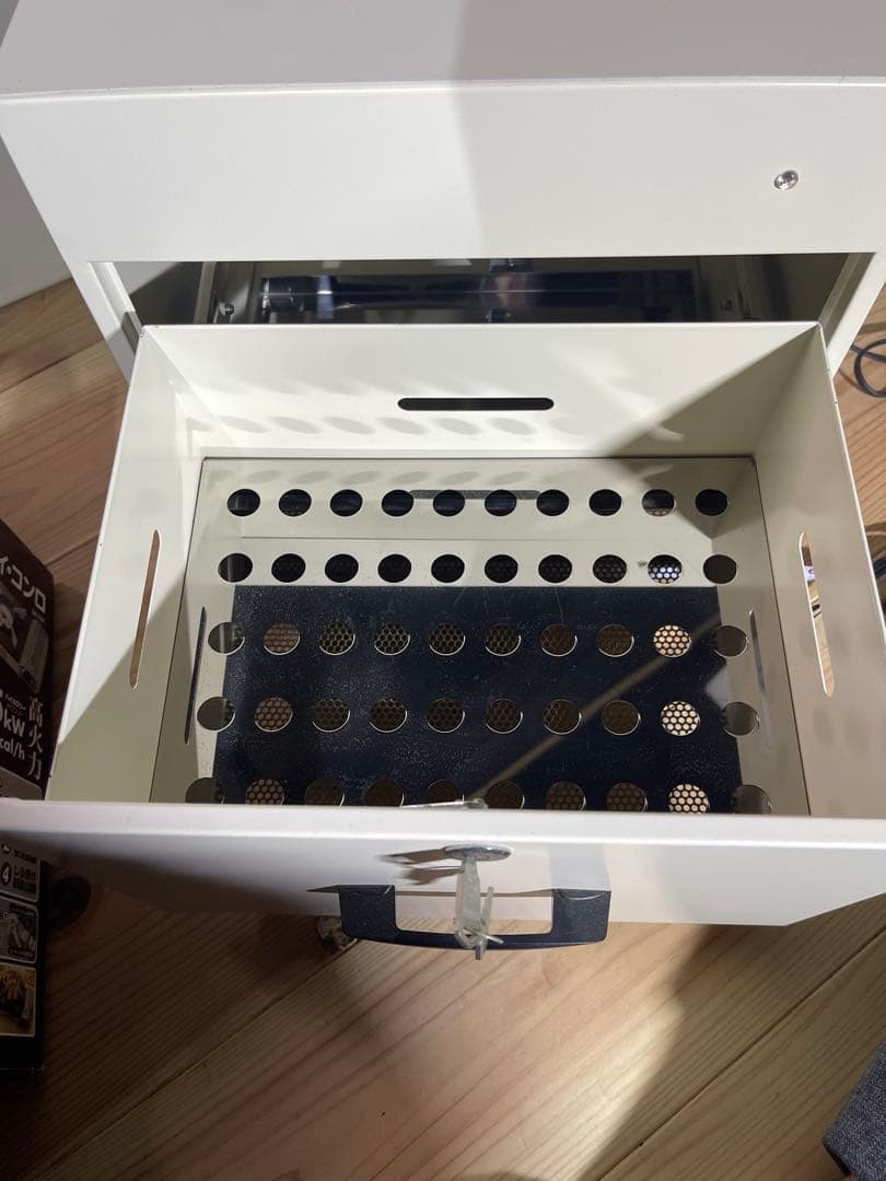 歯ブラシ紫外線殺菌乾燥保管庫