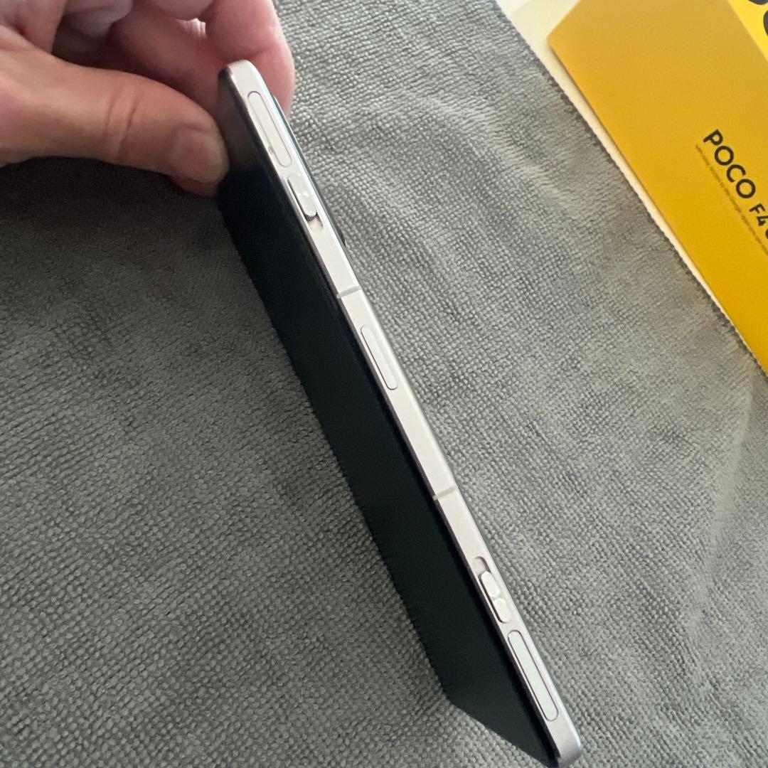 POCO F4 GT ナイトシルバー 8GB/128GB 中古