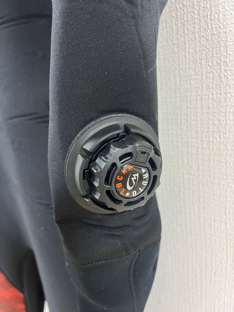 WorldDive ワールドダイブ　ドライスーツ