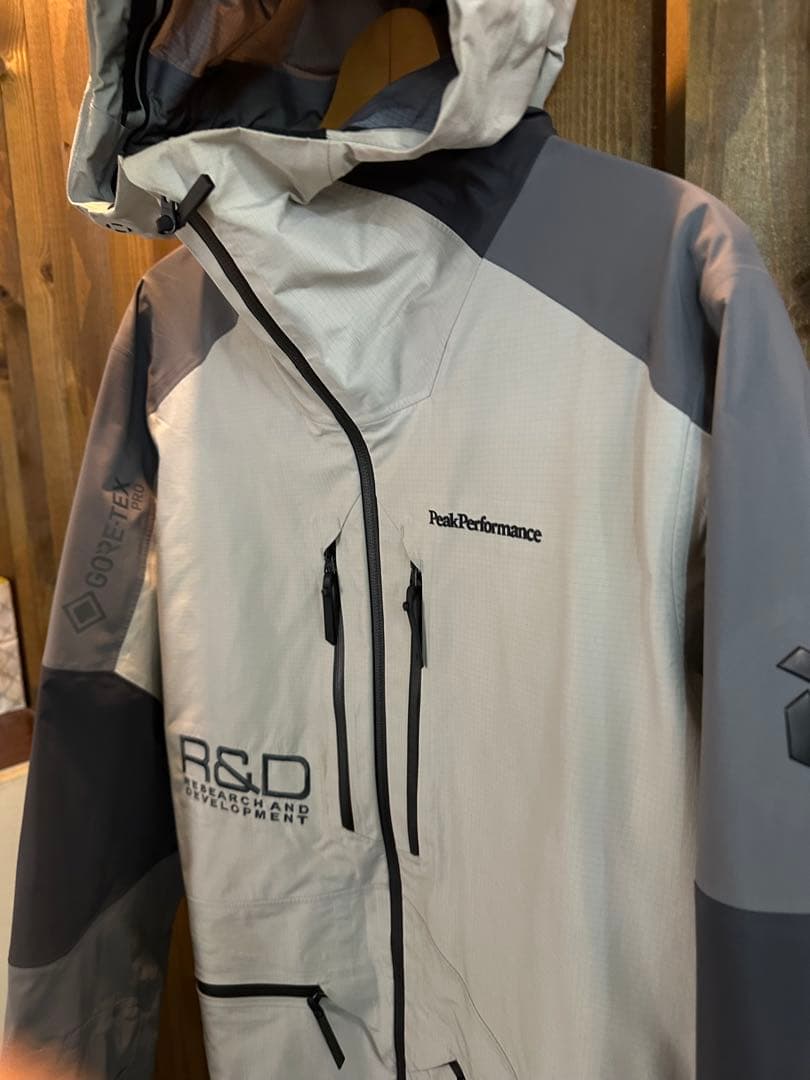 ピークパフォーマンスPeakPerfomance ナチュラル　ノーソン