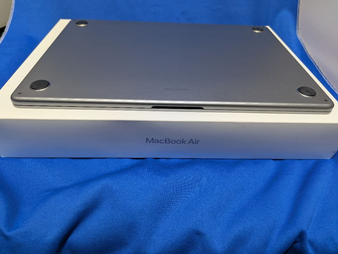 【状態良好】MacBook Air 15.3インチ（M2 ）付属品完備