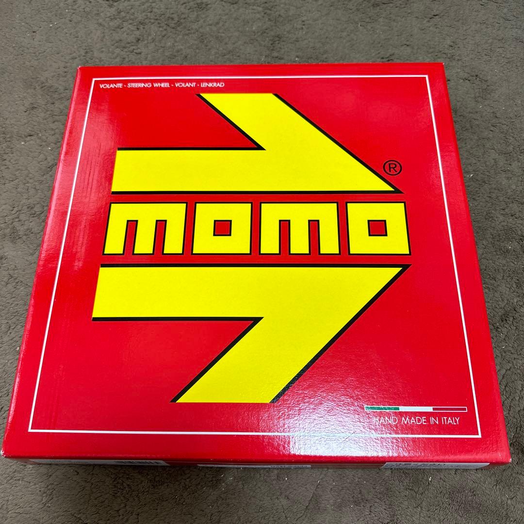 正規品　MOMOヴェローチェ350mmBK 新品未使用