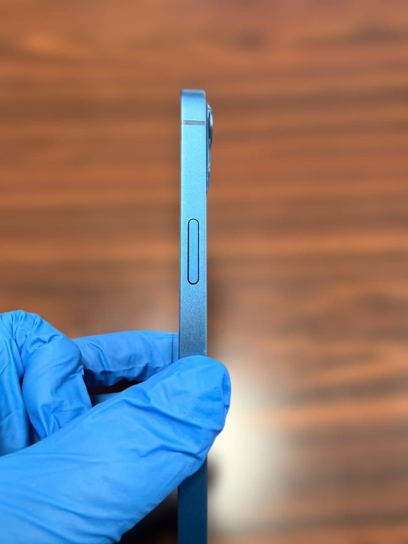 iPhone13　ブルー　本体