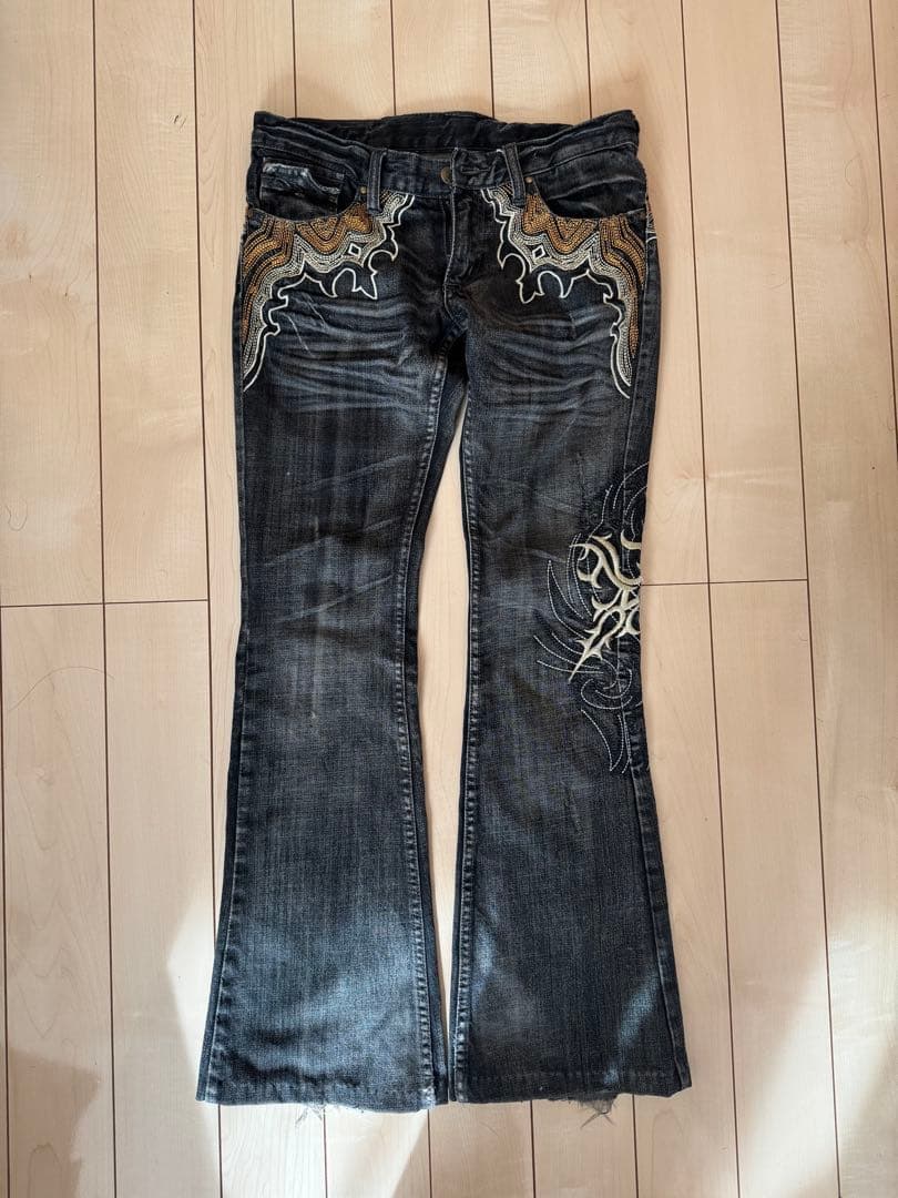 トルネードマート 鬼ヒゲ トライバル ブーツカットデニム sサイズ