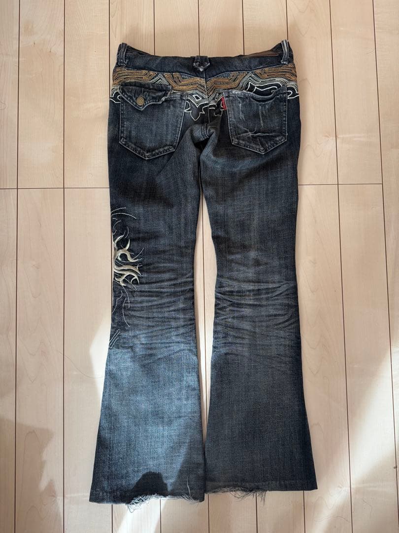 トルネードマート 鬼ヒゲ トライバル ブーツカットデニム sサイズ