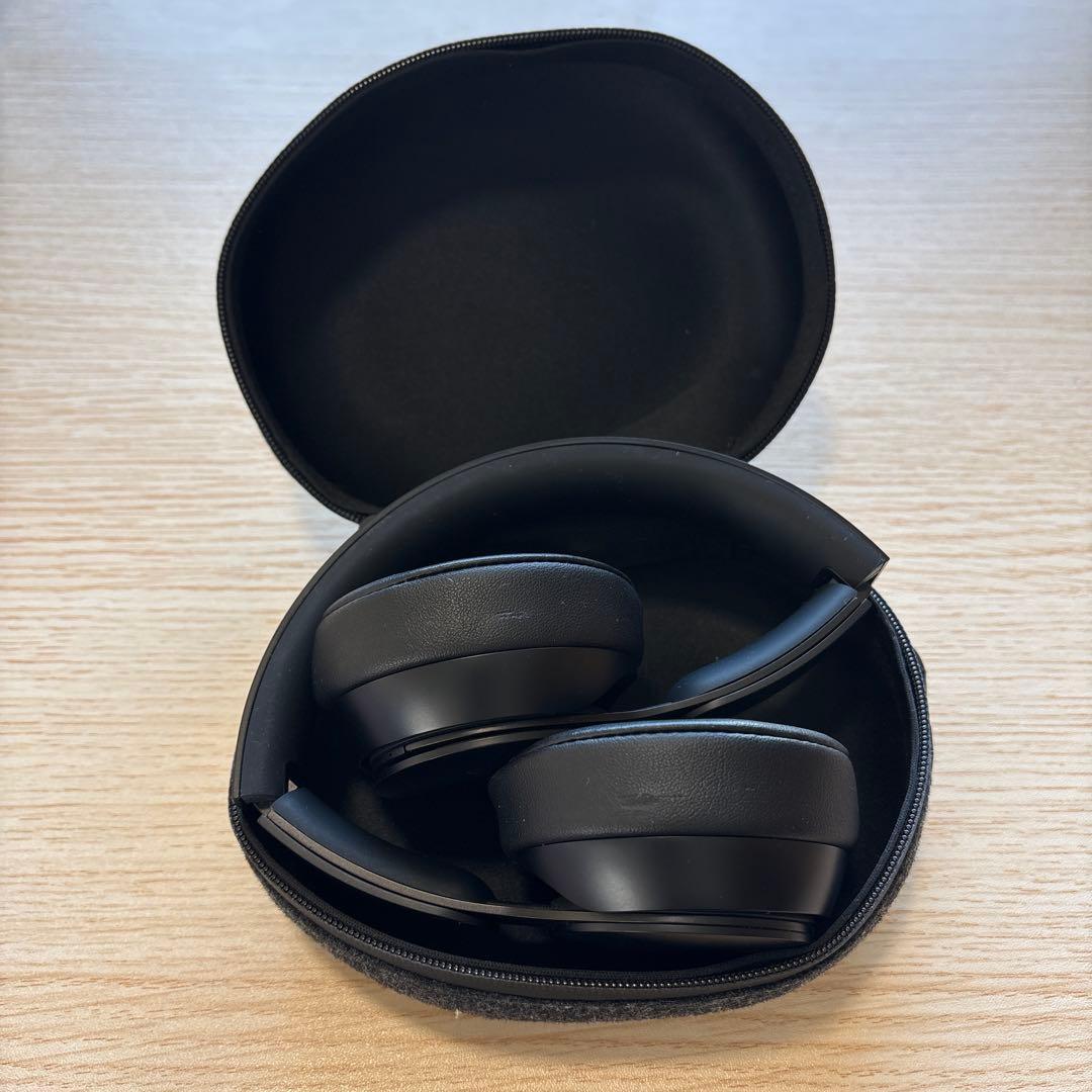 Beats Solo Pro ワイヤレスノイズキャンセリングヘッドホン