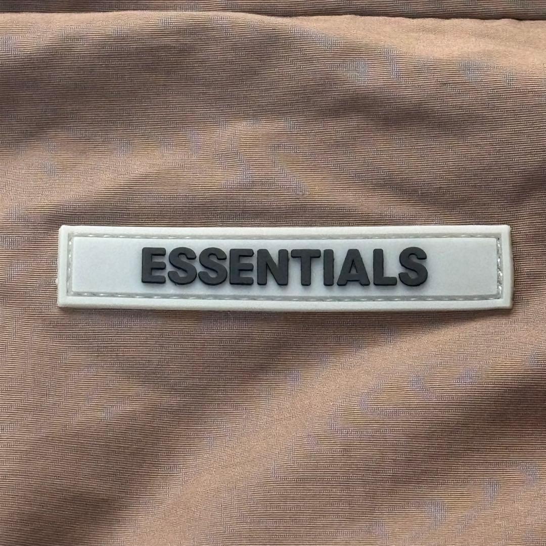 ジャケット・アウター FEAR OF GOD ESSENTIALS Puffer Jacket