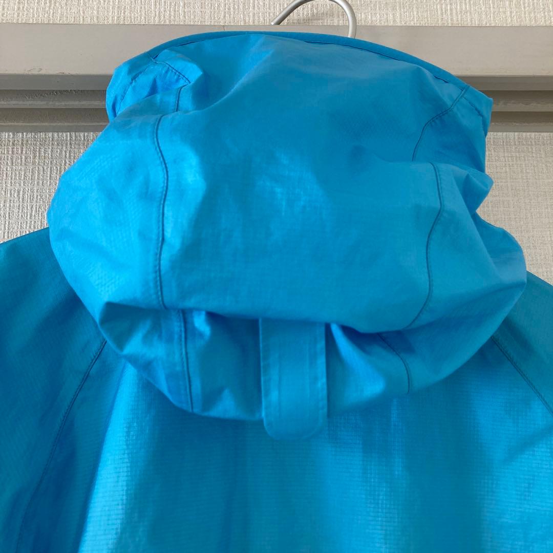 モンベルウィンドブレーカー M 収納ポーチ付き　ブルー ゴアテックス素材