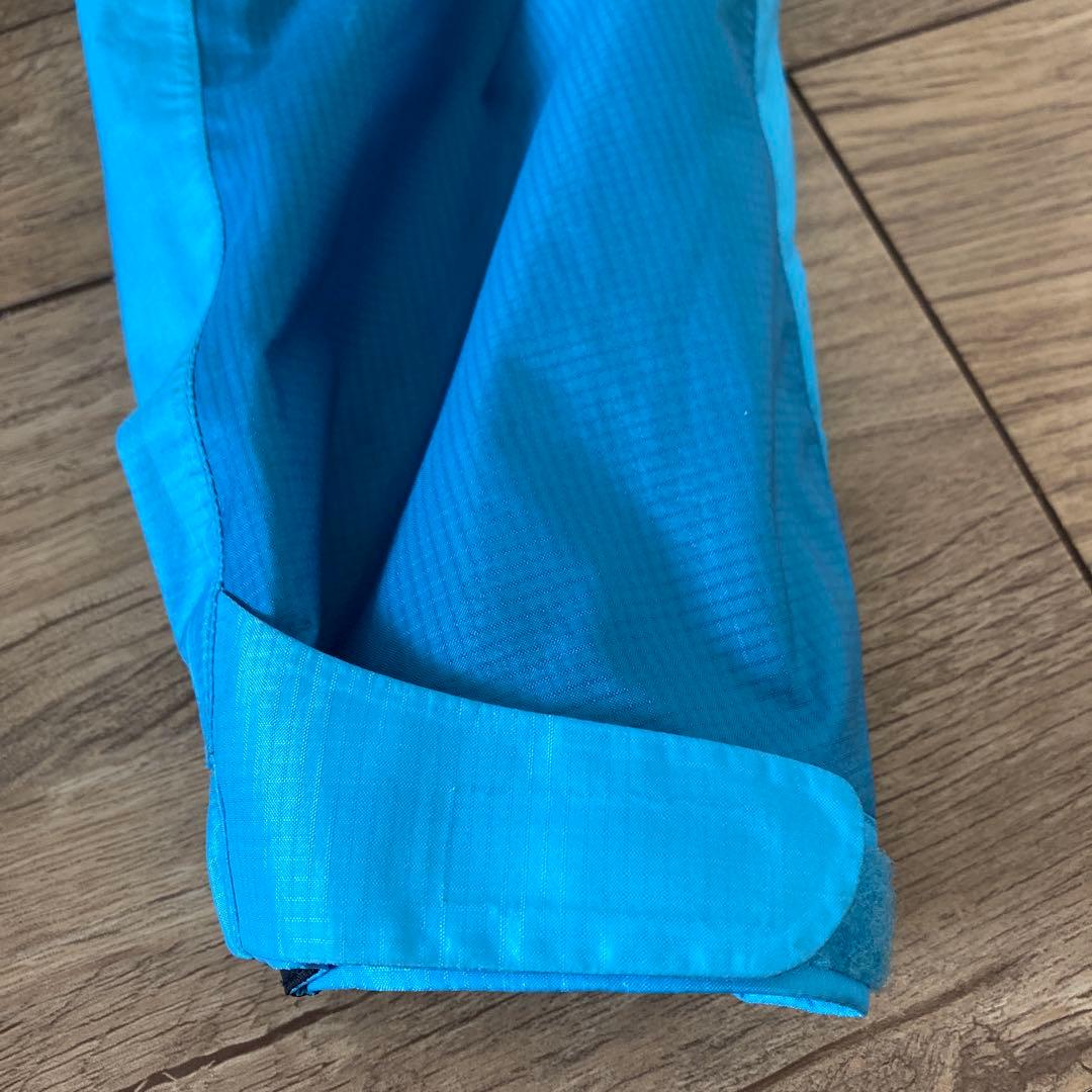 モンベルウィンドブレーカー M 収納ポーチ付き　ブルー ゴアテックス素材