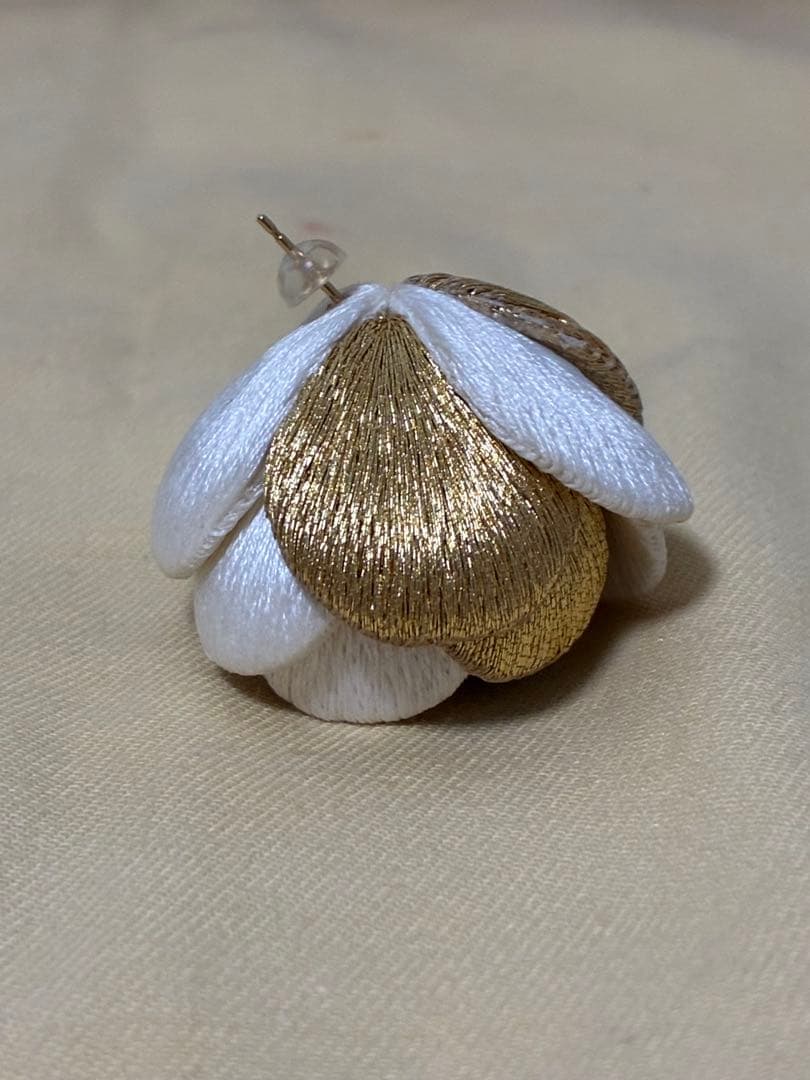 emi takazawa 横振り刺繍ピアス水金地火木土天冥海H.P.FRANCE