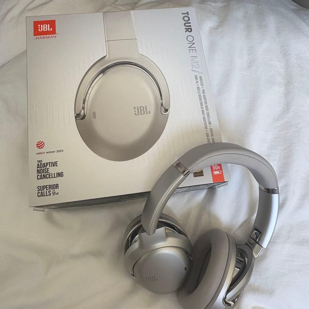 JBL TOUR ONE M2 ヘッドホン