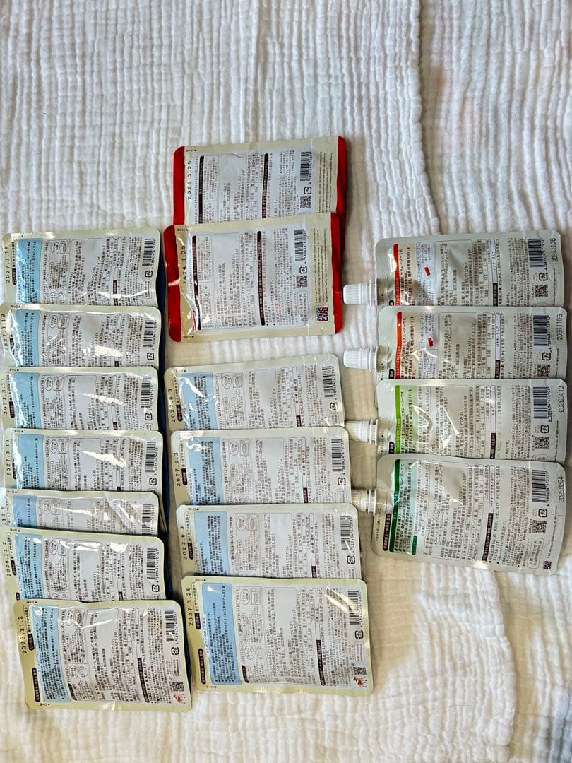 【新品】リトルワンズ　ベビーフード　離乳食　17パックセット