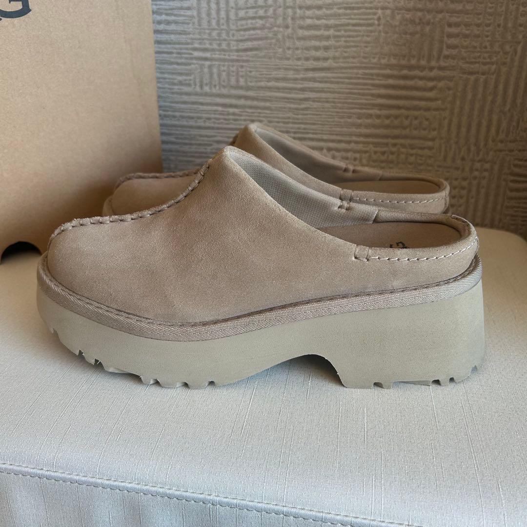 【美品】UGGアグ☆NEW HEIGHTS CLOG BEIGE 厚底 24cm