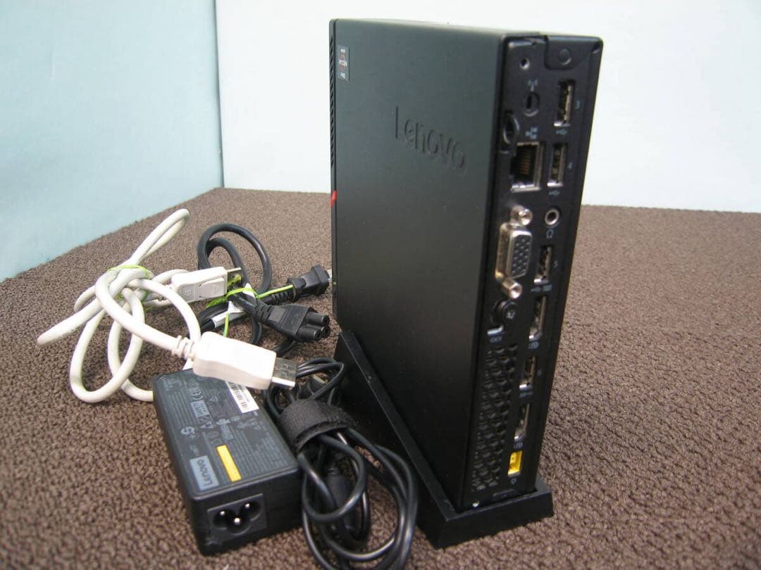 Lenovo ThinkCentre M715q ミニPC