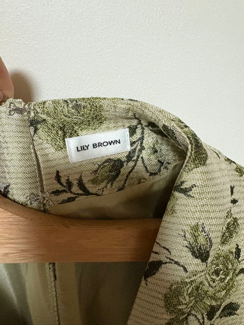 LILYBROWN ヴィンテージローズジャガードドレス