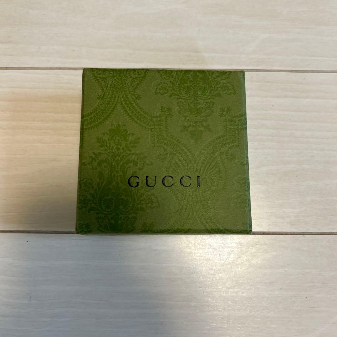 【新品無使用】GUCCIユニセックス　ピアス インターロッキングGピアス